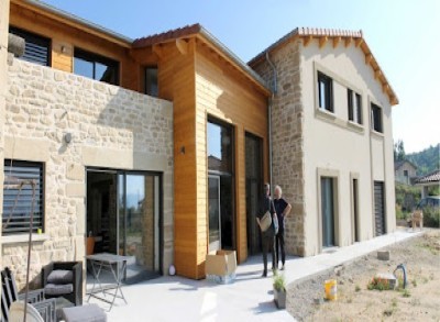 Rénovation et Réhabilitation de Bâtiments Anciens à Ainay-le-Château à Ainay-le-Château